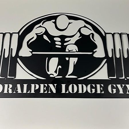 Voralpen Lodge - Ferienhaus Mit Gym, Sauna & Hot Tub Traisen Екстериор снимка